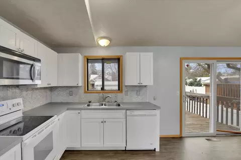 4104 E 25th Ave, Spokane, WA 99208 photo 9
