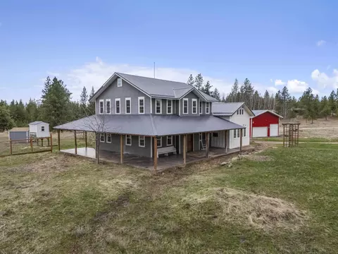 14323 W Pine Bluff Rd, Nine Mile Falls, WA 99026