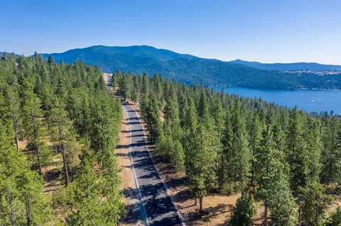 711 N West Starr Ln, Liberty Lake, WA 99019