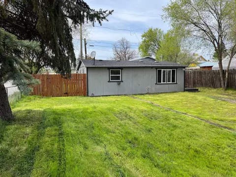 3203 N Nelson St, Spokane, WA 99207