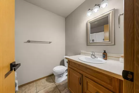 Bath - 12920 E 3rd Ln, Spokane Valley, WA 99216 photo 6 of 7