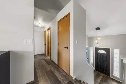Entry Way - 12920 E 3rd Ln, Spokane Valley, WA 99216 photo 5 of 8