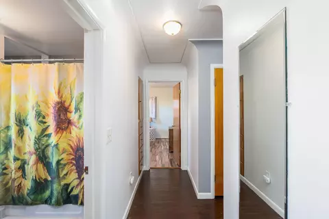 Entry Way - 405 E 2nd Ave, Odessa, WA 99159 photo 1 of 2
