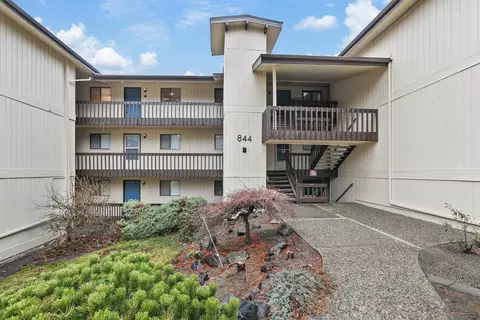 844 W Cliff Dr #304, Spokane, WA 99204