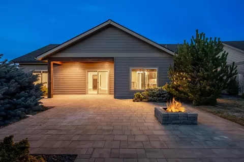 Exterior - 5004 E 42nd Ave, Spokane, WA 99223 photo 13 of 16