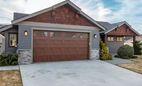 Exterior - 5004 E 42nd Ave, Spokane, WA 99223 photo 11 of 16