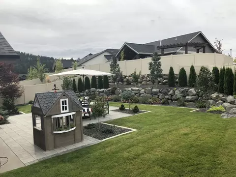 Exterior - 5004 E 42nd Ave, Spokane, WA 99223 photo 5 of 16