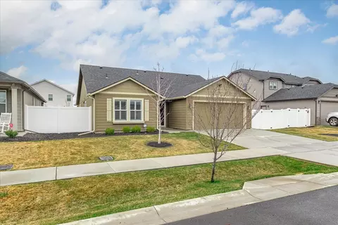 208 S Lawson St, Airway Heights, WA 99001