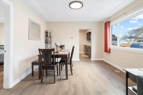 Dining - 2629 Everett Ave, Spokane, WA 99217 photo 1 of 2