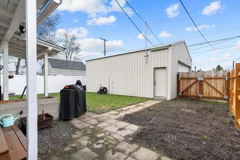 Exterior - 2629 Everett Ave, Spokane, WA 99217 photo 6 of 8