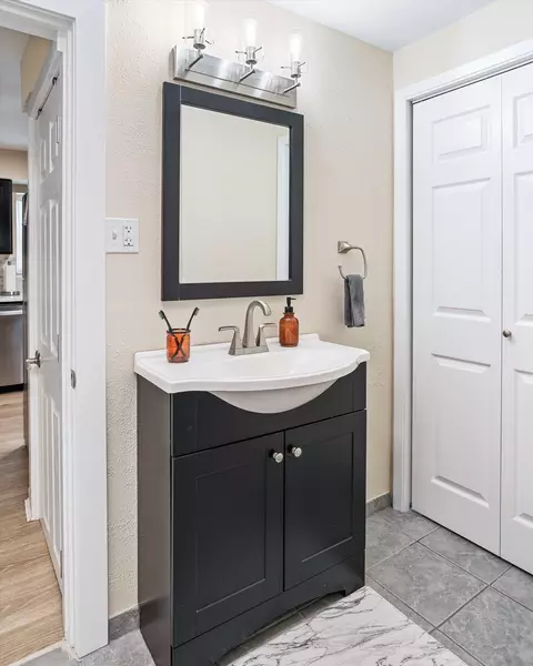 Bath - 2629 Everett Ave, Spokane, WA 99217 photo 1 of 1