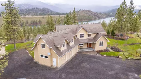 20721 N Calhoun Ln, Nine Mile Falls, WA 99026