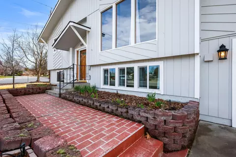4210 E Sumac Dr, Spokane, WA 99223 photo 3