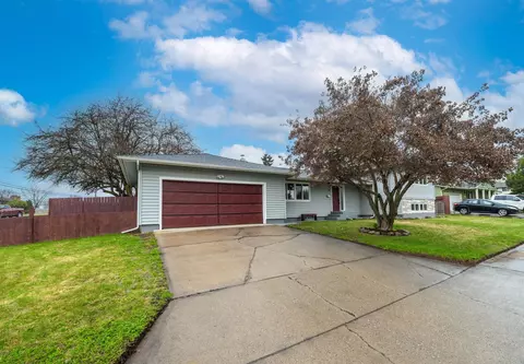 406 Dubois St, Cheney, WA 99004