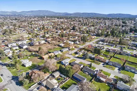 View/Area - 11021 E 5th Ct, Spokane Valley, WA 99206 photo 6 of 10