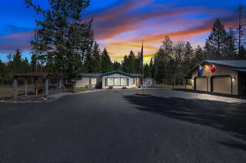 1142 Green Rd, Newport, WA 99156