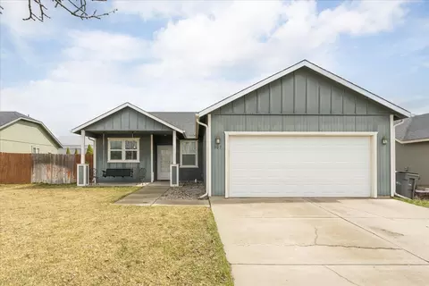 407 S Solar St, Airway Heights, WA 99001