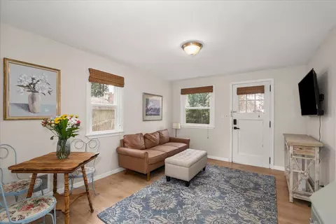 Living - 1918 E 15th Ave, Spokane, WA 99203 photo 3 of 4