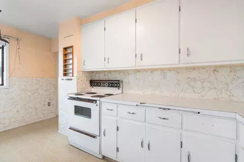 Kitchen - 313 E Heroy Ave, Spokane, WA 99207 photo 2 of 4