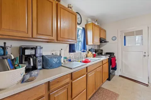 Kitchen - 6519 E 6th Ave, Spokane Valley, WA 99212 photo 1 of 2