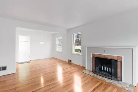1027 E Thurston Ave, Spokane, WA 99203 photo 3