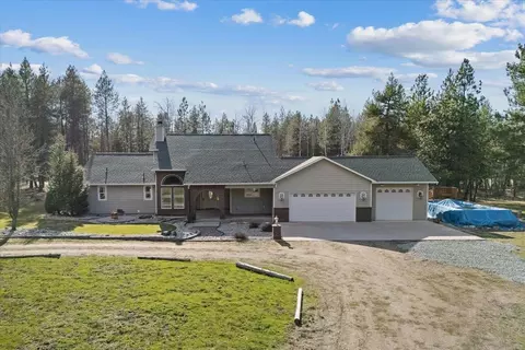10710 E Lois Ln, Elk, WA 99009