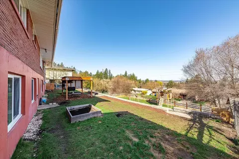 Exterior - 3519 E 16th Ave, Spokane, WA 99223 photo 10 of 13