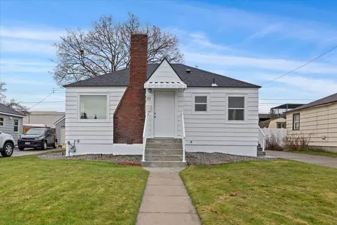 127 E Hoffman Ave, Spokane, WA 99207