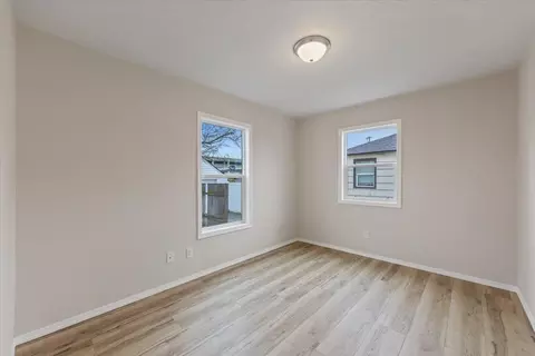 127 E Hoffman Ave, Spokane, WA 99207 photo 12
