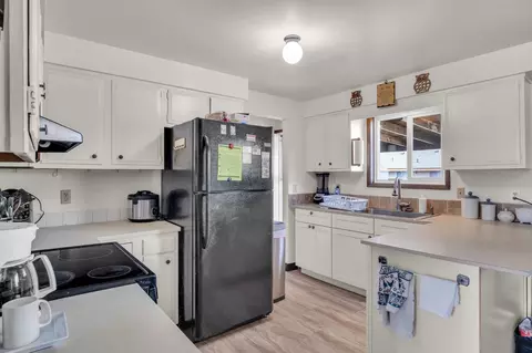 1227 E Jackson Ave, Spokane, WA 99207 photo 3