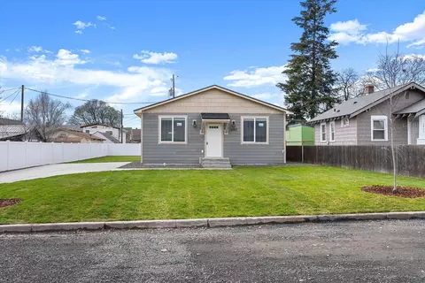 3007 N Wiscomb Rd, Spokane, WA 99207