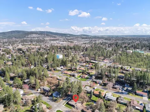 View/Area - 2126 E 34th Ave, Spokane, WA 99203 photo 2 of 5