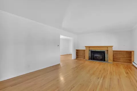 Living - 2126 E 34th Ave, Spokane, WA 99203 photo 1 of 4