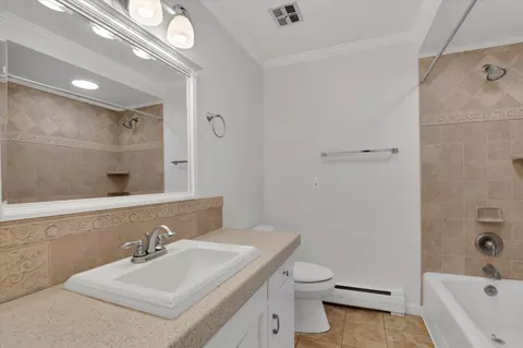 Bath - 2126 E 34th Ave, Spokane, WA 99203 photo 3 of 4