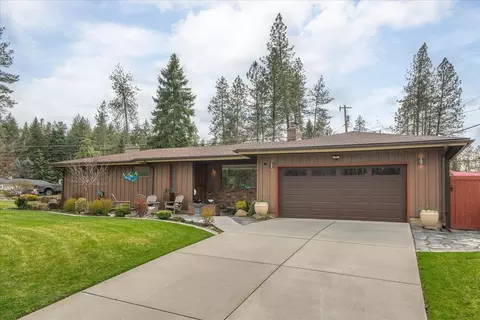 1210 E Greenleaf Dr, Spokane, WA 99208 photo 3