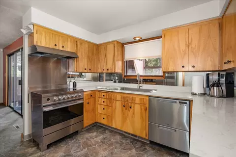 1210 E Greenleaf Dr, Spokane, WA 99208 photo 9