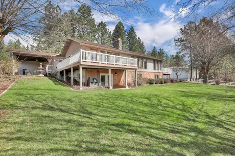 10911 E Palouse Hwy, Valleyford, WA 99036
