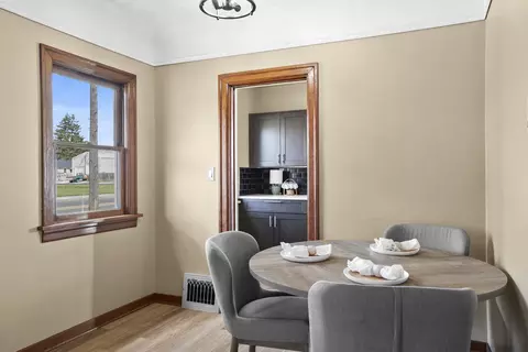 Dining - 548 E Wellesley Ave, Spokane, WA 99207 photo 3 of 3