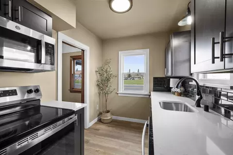 Kitchen - 548 E Wellesley Ave, Spokane, WA 99207 photo 3 of 3