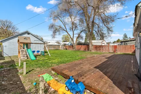Exterior - 7205 E 4th Ave, Spokane Valley, WA 99212 photo 4 of 5