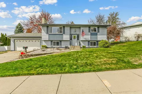 206 Gregory Pl, Cheney, WA 99004
