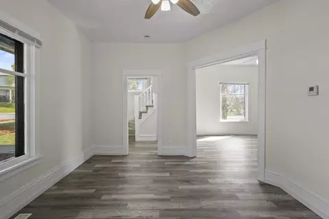 Living - 2730 E 4th Ave, Spokane, WA 99202 photo 2 of 4