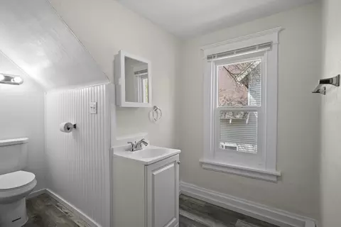 Bath - 2730 E 4th Ave, Spokane, WA 99202 photo 3 of 3