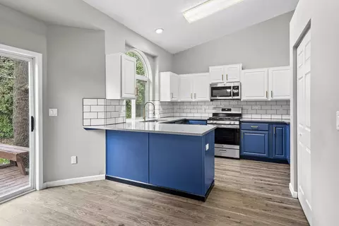 Kitchen - 326 E Piper Glen Ct, Colbert, WA 99005 photo 1 of 2