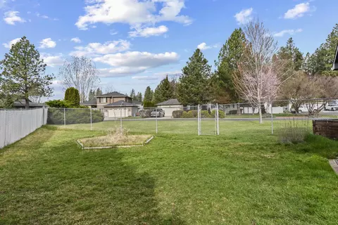 Exterior - 326 E Piper Glen Ct, Colbert, WA 99005 photo 9 of 9
