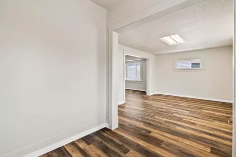 Entry Way - 2414 W Sharp Ave, Spokane, WA 99201 photo 1 of 3