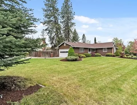 9923 N Arrowhead Dr, Spokane, WA 99208