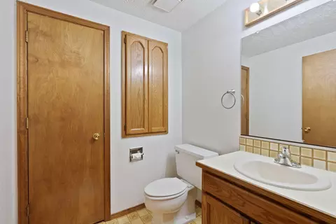 Bath - 11007 E 27th Ave, Spokane Valley, WA 99206 photo 1 of 6
