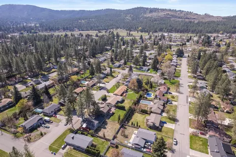 View/Area - 11007 E 27th Ave, Spokane Valley, WA 99206 photo 6 of 8