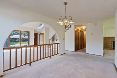 Living - 11007 E 27th Ave, Spokane Valley, WA 99206 photo 4 of 7